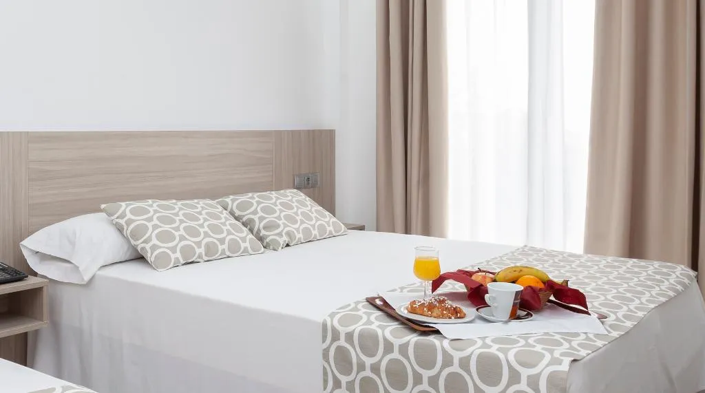 DOUBLE STANDARD Room, Olympia Ronda II, Valencia