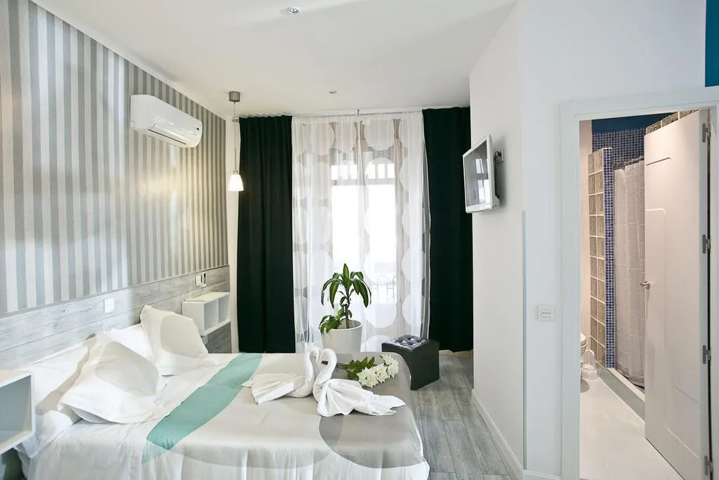 General view, Hostal Main Street, Madrid