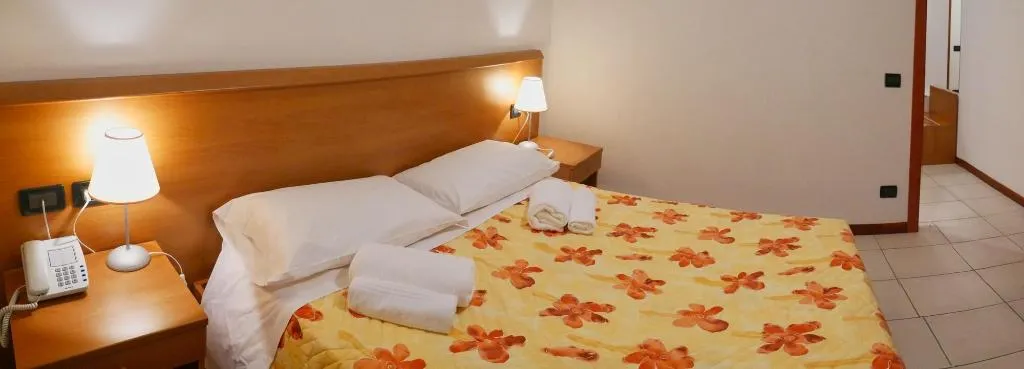 Room, Hotel Vajont, Venice