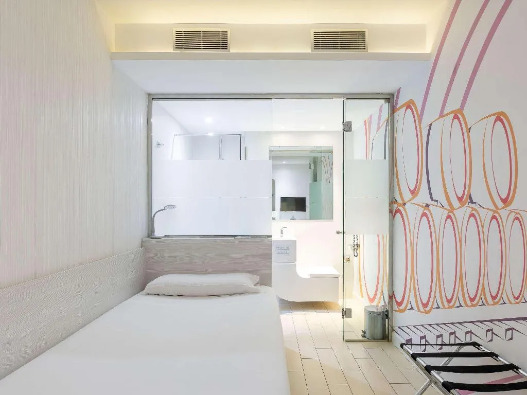 SINGLE STANDARD Room, Ibis Styles Madrid Prado, Madrid
