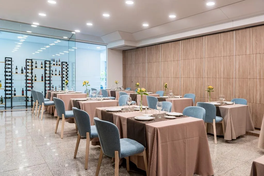 Restaurant, Guadalajara Conference Center Affiliated By Melia, Madrid
