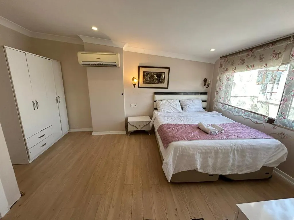 Room DELUXE ONE BED Room, Rolex Hotel, Izmir