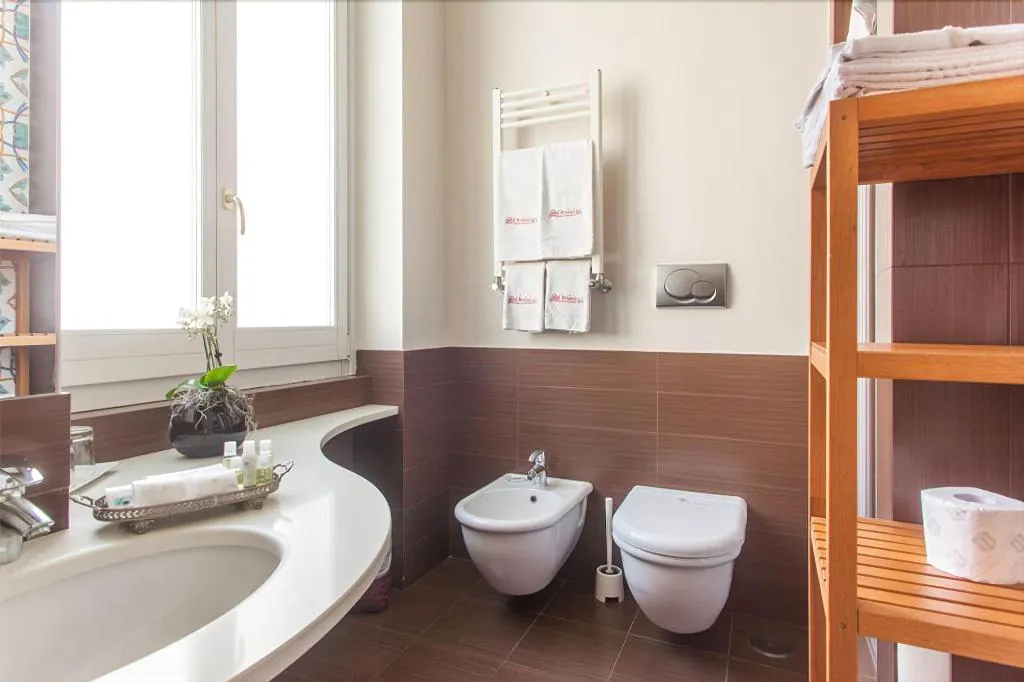 Room, B&B Orsini46, Naples