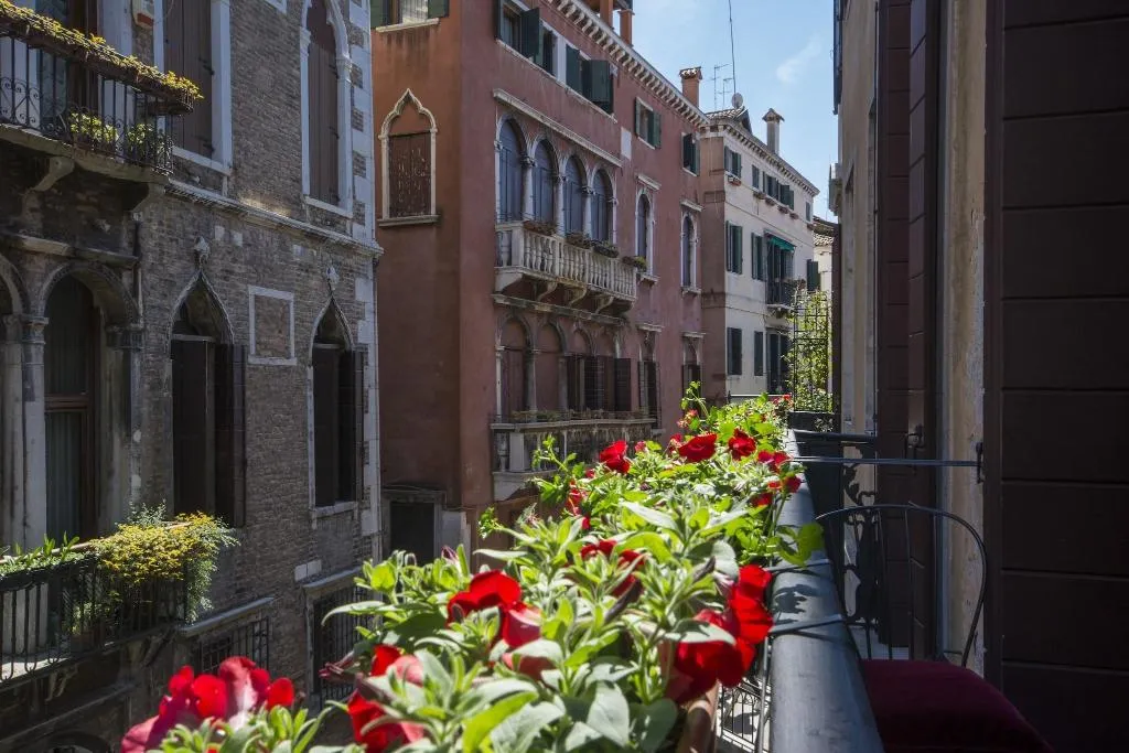 DOUBLE CLASSIC WITH VIEWS Room, Becher, Venice