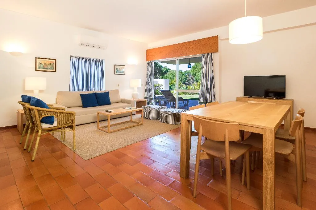 APARTMENT THREE BEDROOMS Room, Pinhal Da Marina, Algarve