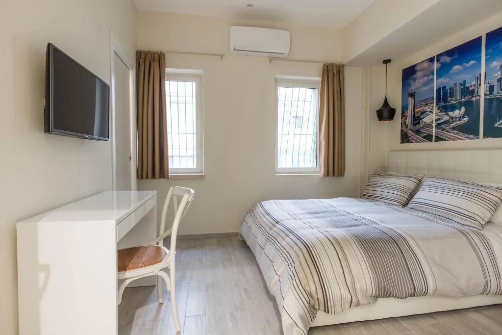 Room, Morra's Home, Naples