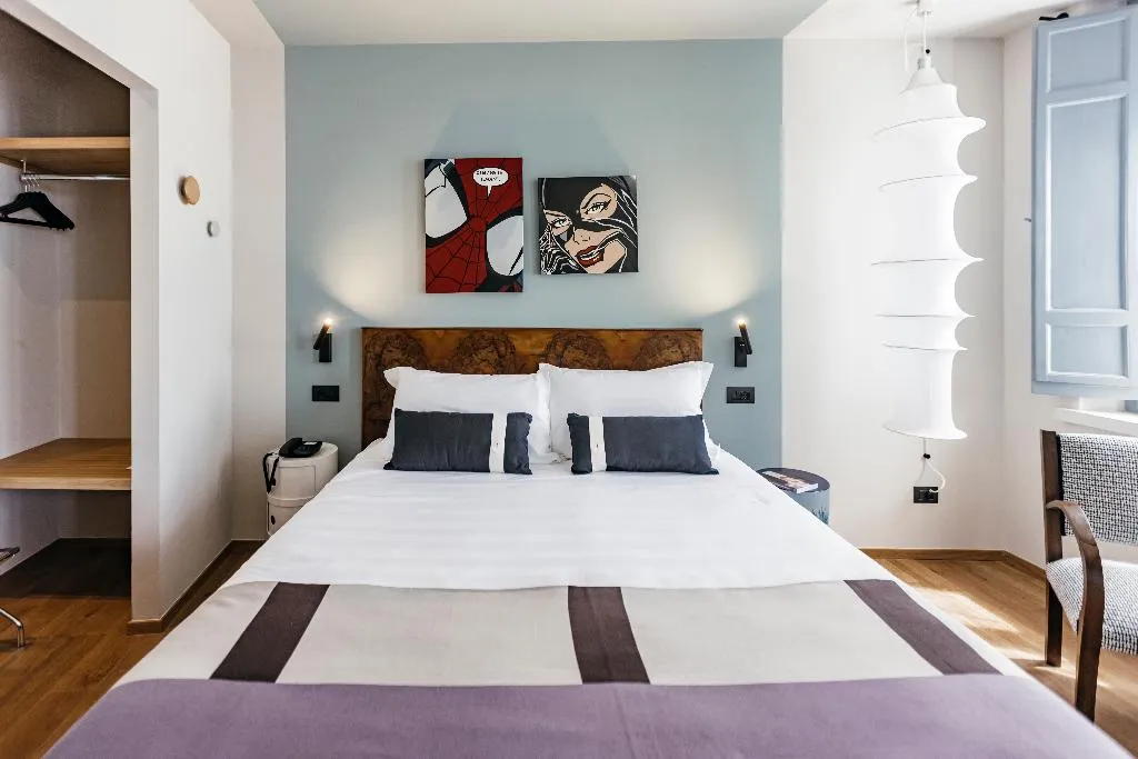 JUNIOR SUITE DELUXE ONE BED Room, Priori Secret Garden, Perugia