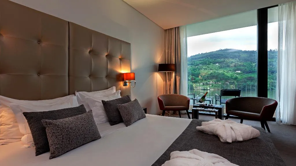 DOUBLE RIVER VIEW Room, Douro Royal Valley Hotel & Spa, Porto