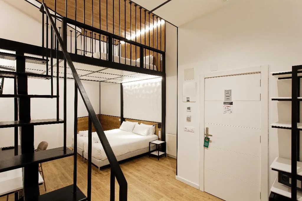 QUADRUPLE ECONOMY Room, Green House Hotel, Barcelona