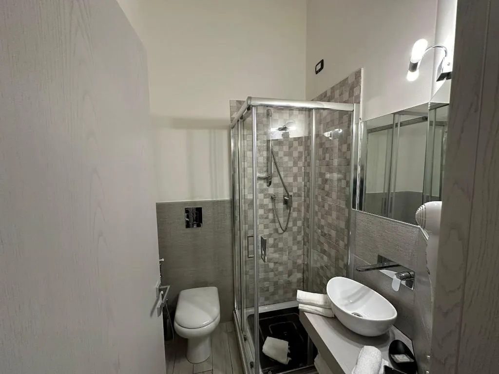 Room, Residenza Suarez, Naples