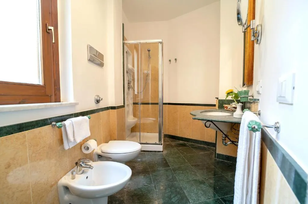 TRIPLE STANDARD Room, Vecchio Borgo, Palermo