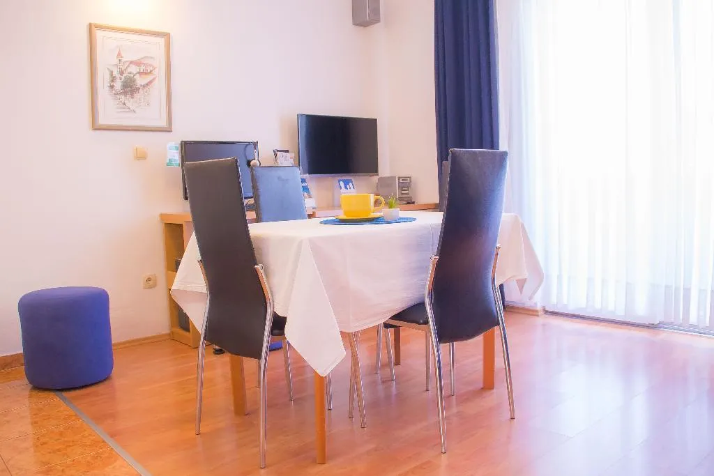 APARTMENT SUPERIOR Room, Villa Midea, Split