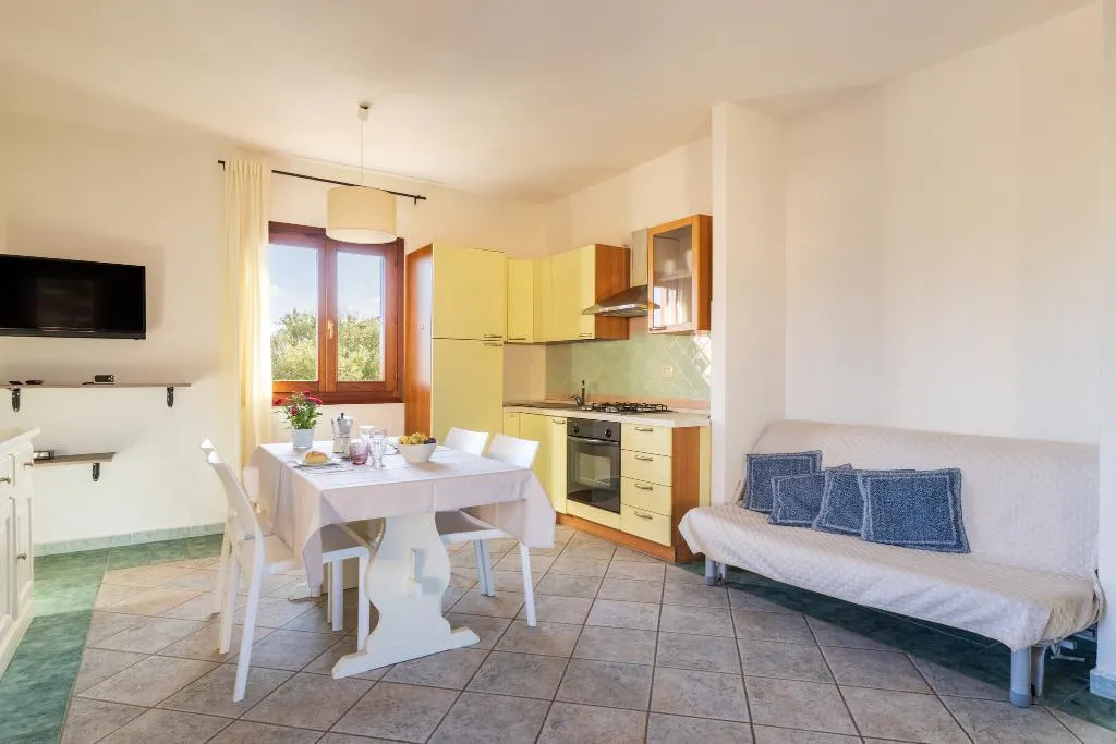 APARTMENT CAPACITY 6 Room, Appartamenti Tiffany, Olbia