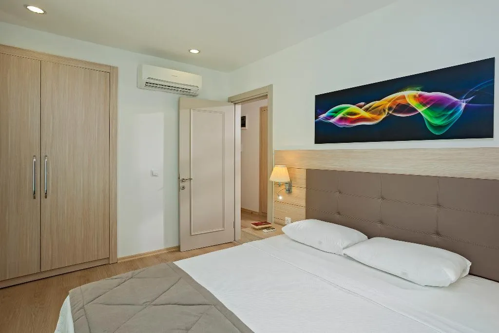 APARTMENT ONE BEDROOM Room, The Room, Antalya