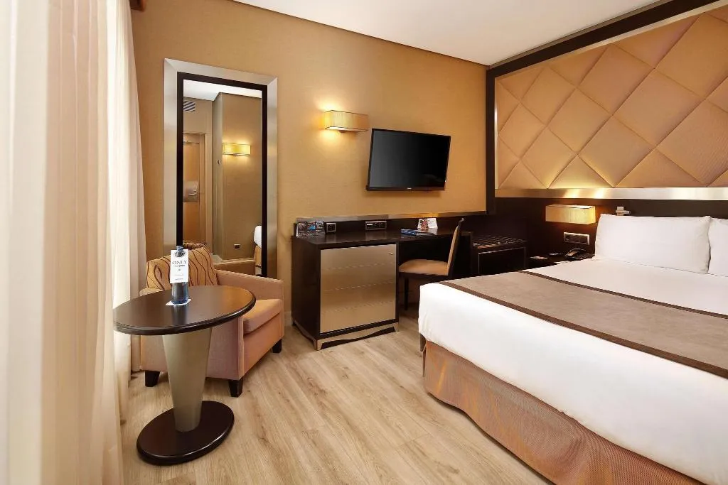 DOUBLE STANDARD Room, Hcc St. Moritz, Barcelona