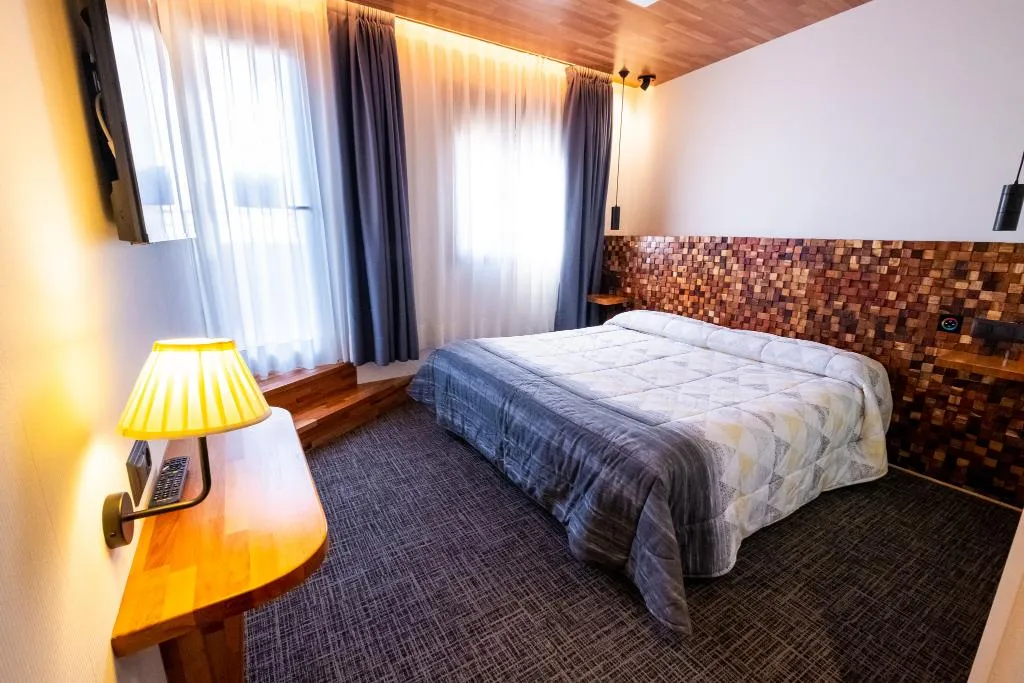 DOUBLE DELUXE Room, Far Home Bernabeu, Madrid
