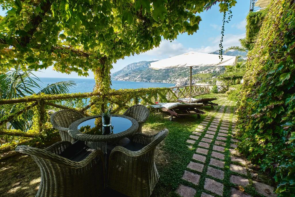 Terrace, Botanico San Lazzaro, Naples