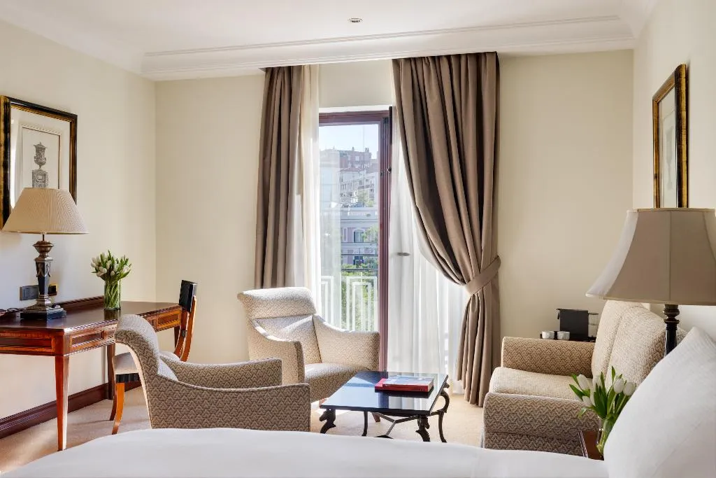 JUNIOR SUITE CLUB Room, InterContinental Madrid, Madrid