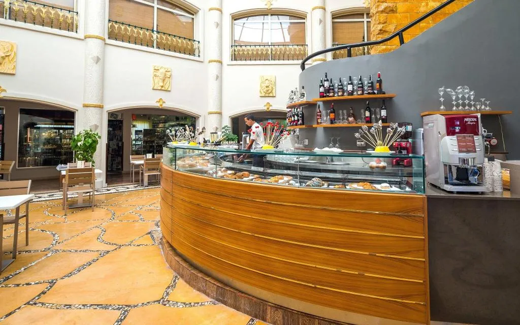 Bar, Caribbean World, Red Sea Riviera