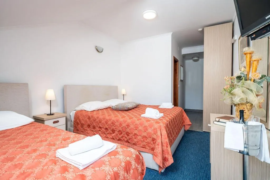 TRIPLE TWO BEDS Room, Dubrovnik, Dubrovnik