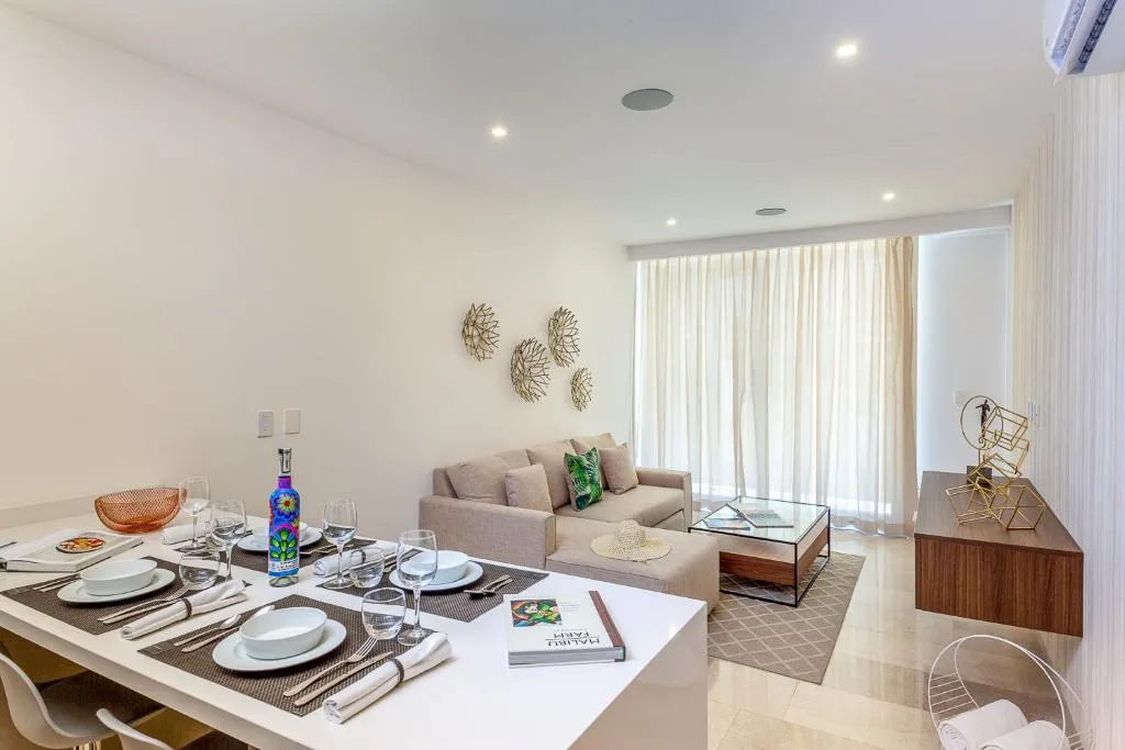 APARTMENT DELUXE ONE BEDROOM Room, The Shore At 46th, Playa Del Carmen