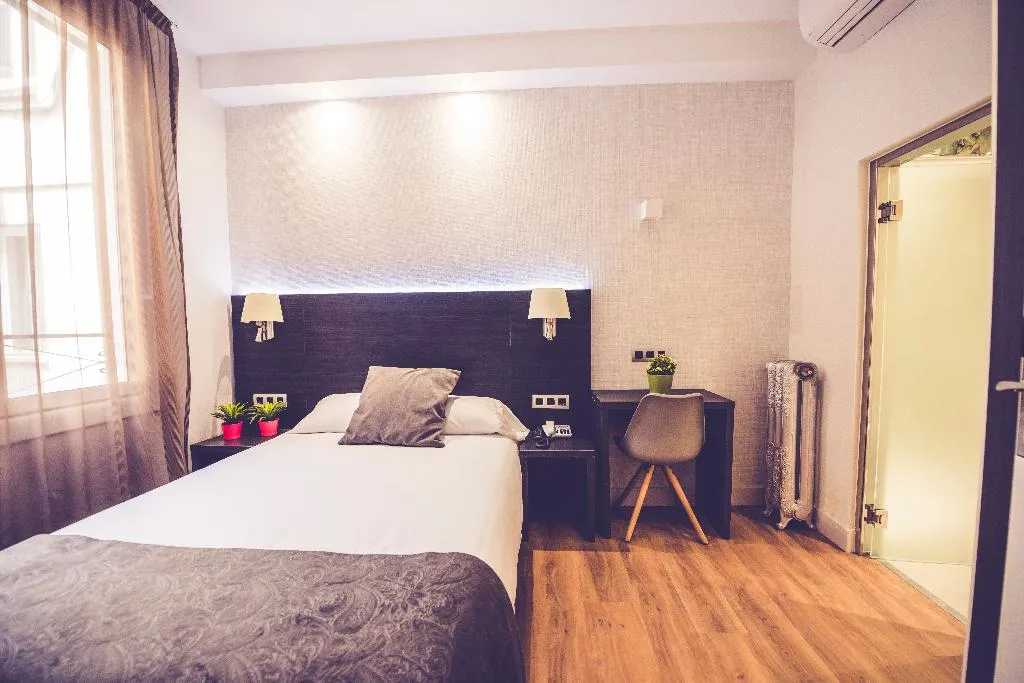 SINGLE STANDARD Room, Marlasca, Madrid