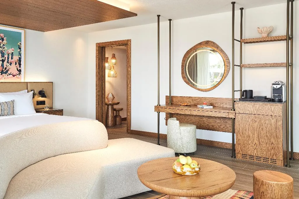 SUITE POOL VIEW KING BED Room, Hyde Bodrum ALL INCLUSIVE, Bodrum