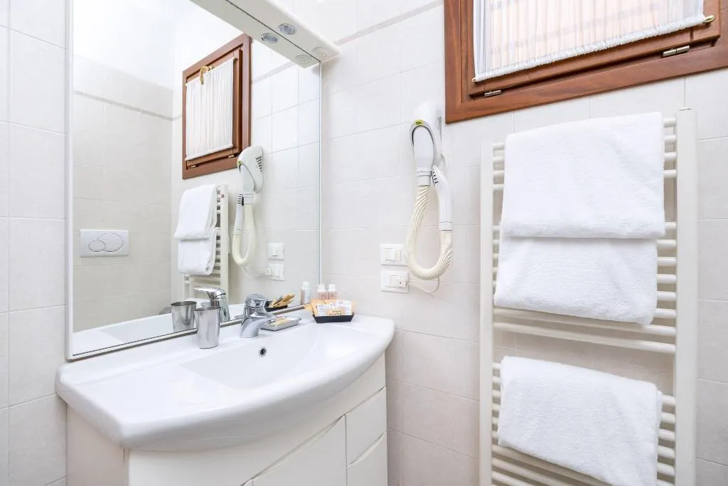 APARTMENT QUEEN BED NON SMOKING Room, Residence Ca' Foscolo, Venice