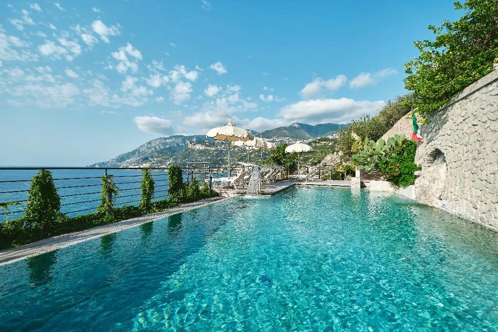 Pool, Botanico San Lazzaro, Naples