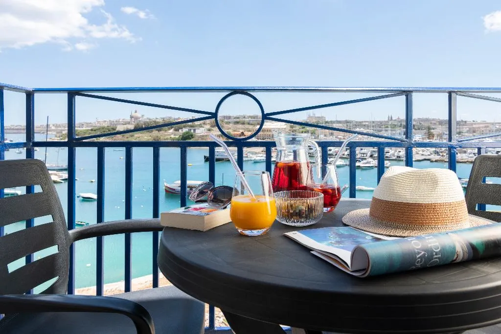 Double or Twin SEA VIEW Room, The Waterfront Hotel, Malta