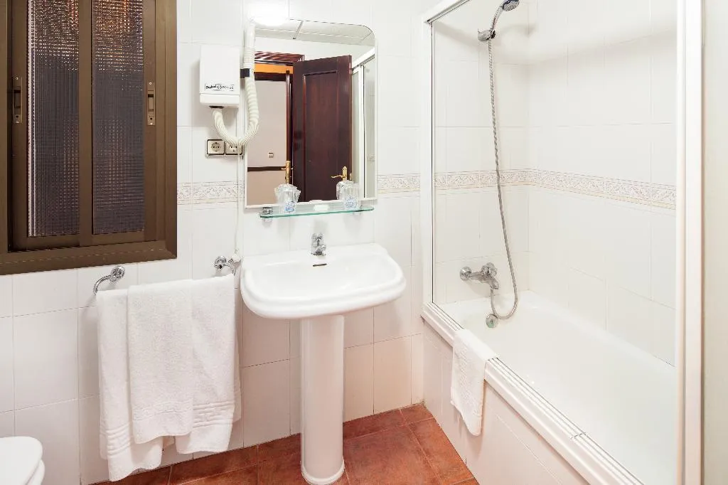 Double or Twin STANDARD Room, Hotel - Bungalows Balcón de Competa, Seville