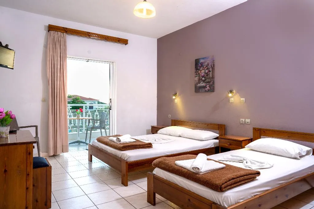 APARTMENT CAPACITY 4 TWO BEDROOMS Room, Antonis Apartments Pool Bar, Zante