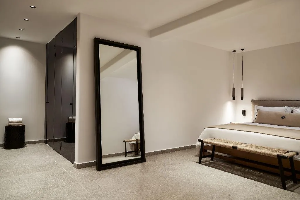 JUNIOR SUITE POOL VIEW Room, SantAnna Luxury Suites, Santorini