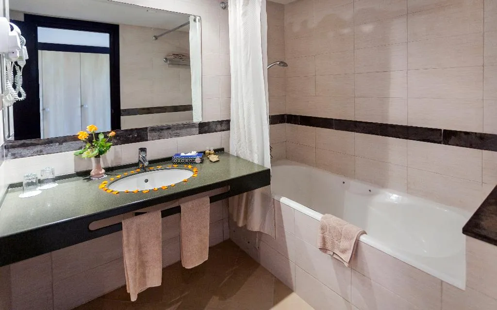 Double or Twin SUPERIOR Room, Seabel Alhambra Beach Golf & Spa, Tunisia