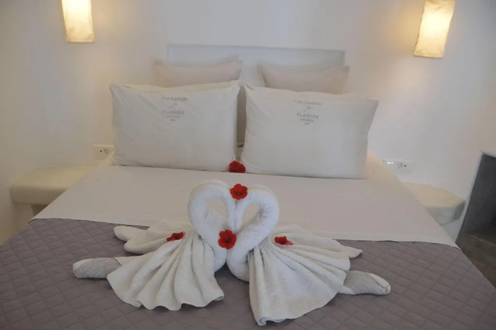 Room, Flaskos Suites, Mykonos