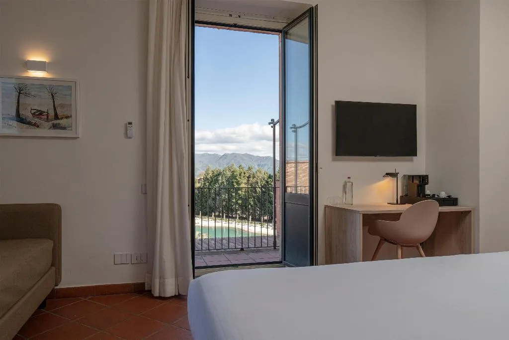 Room, Picciolo Etna Golf Resort & Spa, Curio Collection, Catania