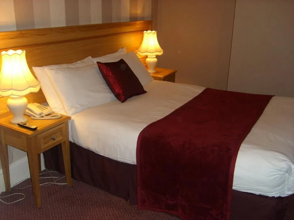 Room, Phoenix Park Hotel, Dublin