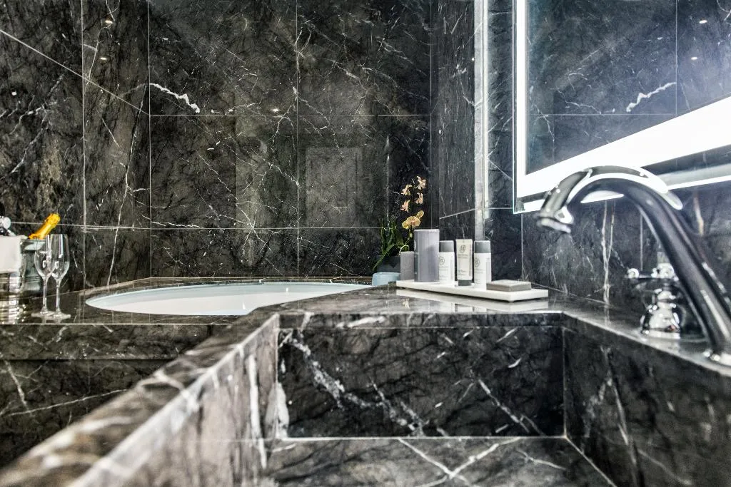 Double or Twin STANDARD Room, Grand Hotel Santa Lucia, Naples