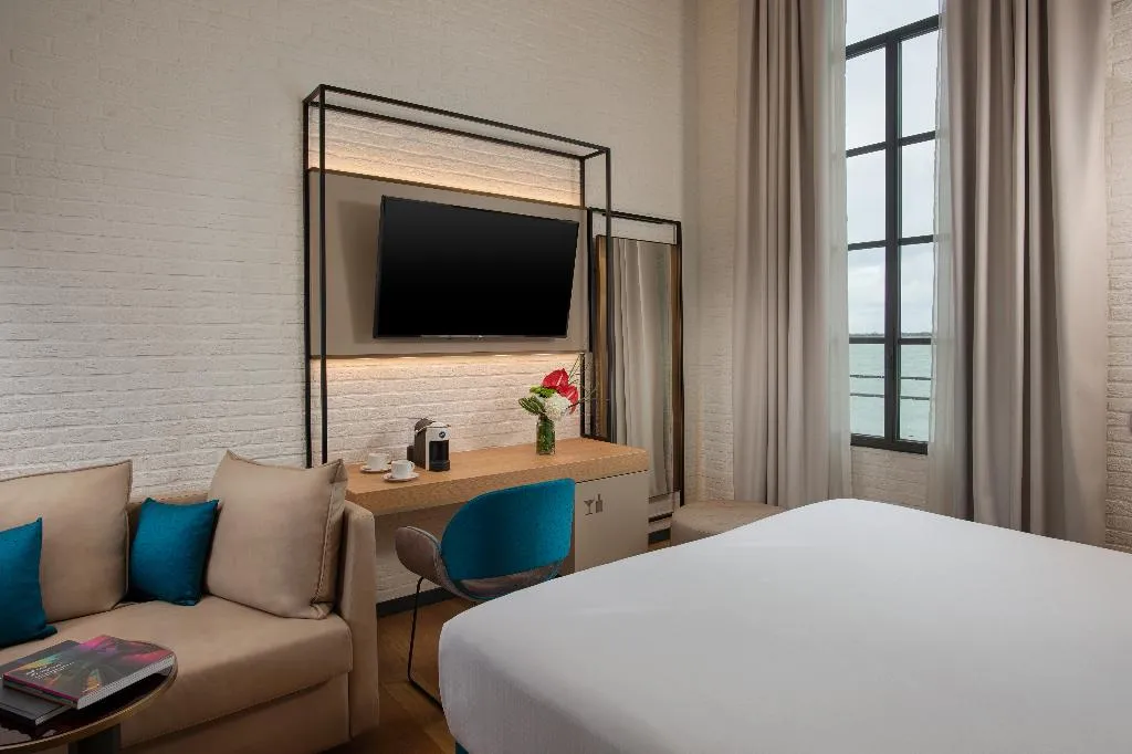 JUNIOR SUITE WITH VIEWS Room, NH Collection Venezia Murano Villa, Venice