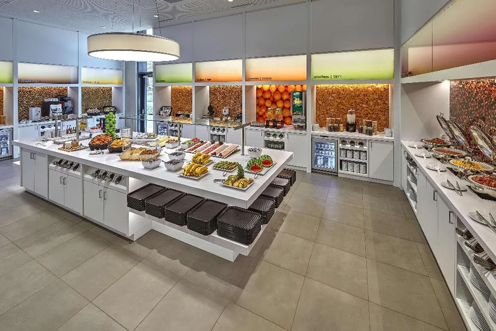 Restaurant, Hampton by Hilton Berlin City Alexanderplatz, Berlin