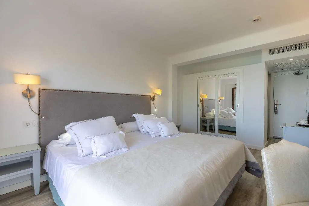 DOUBLE STANDARD Room, Hoposa Bahia, Majorca