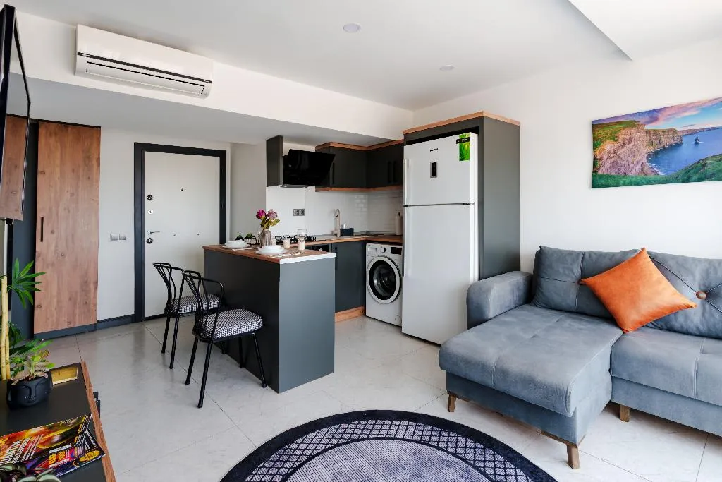 SUITE QUEEN SIZE BED Room, Mrt Suites Lara, Antalya