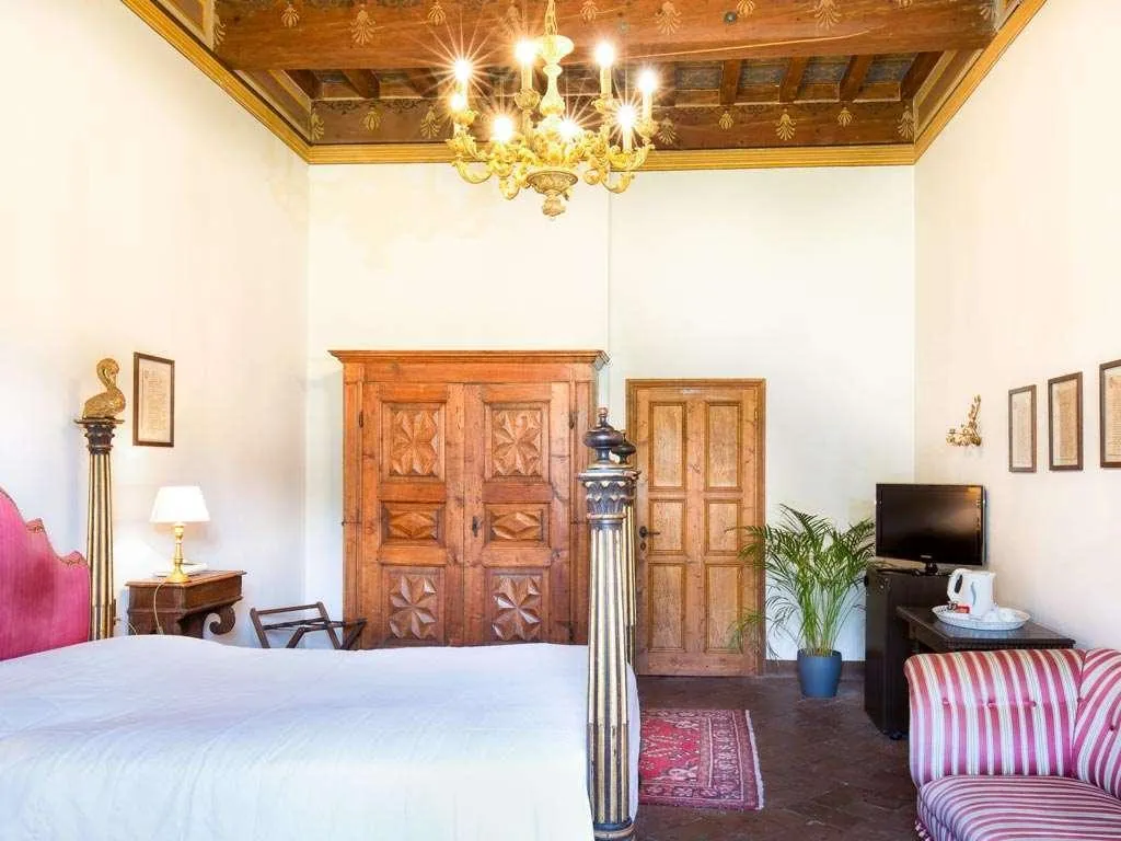 Room, Villa Pitiana, Florence