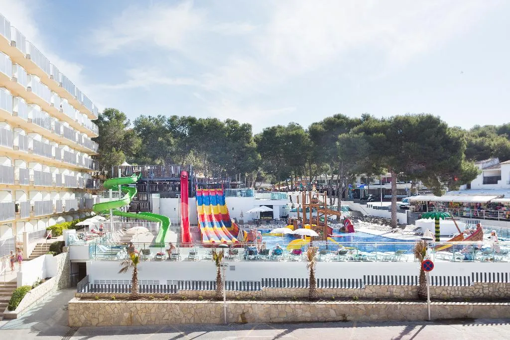 Sports and Entertainment, Best Cap Salou, Costa Dorada