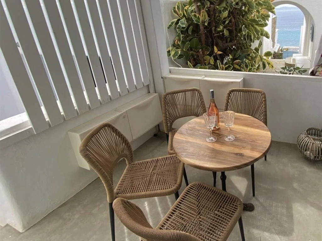 Room, Flaskos Suites, Mykonos