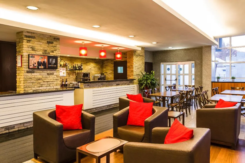 Bar, Ibis Guimaraes, Porto