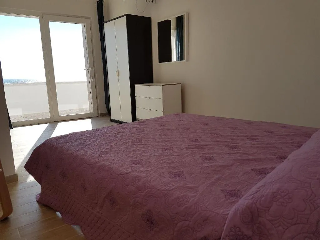 Room, Il Paradiso Sul Mare, Rome