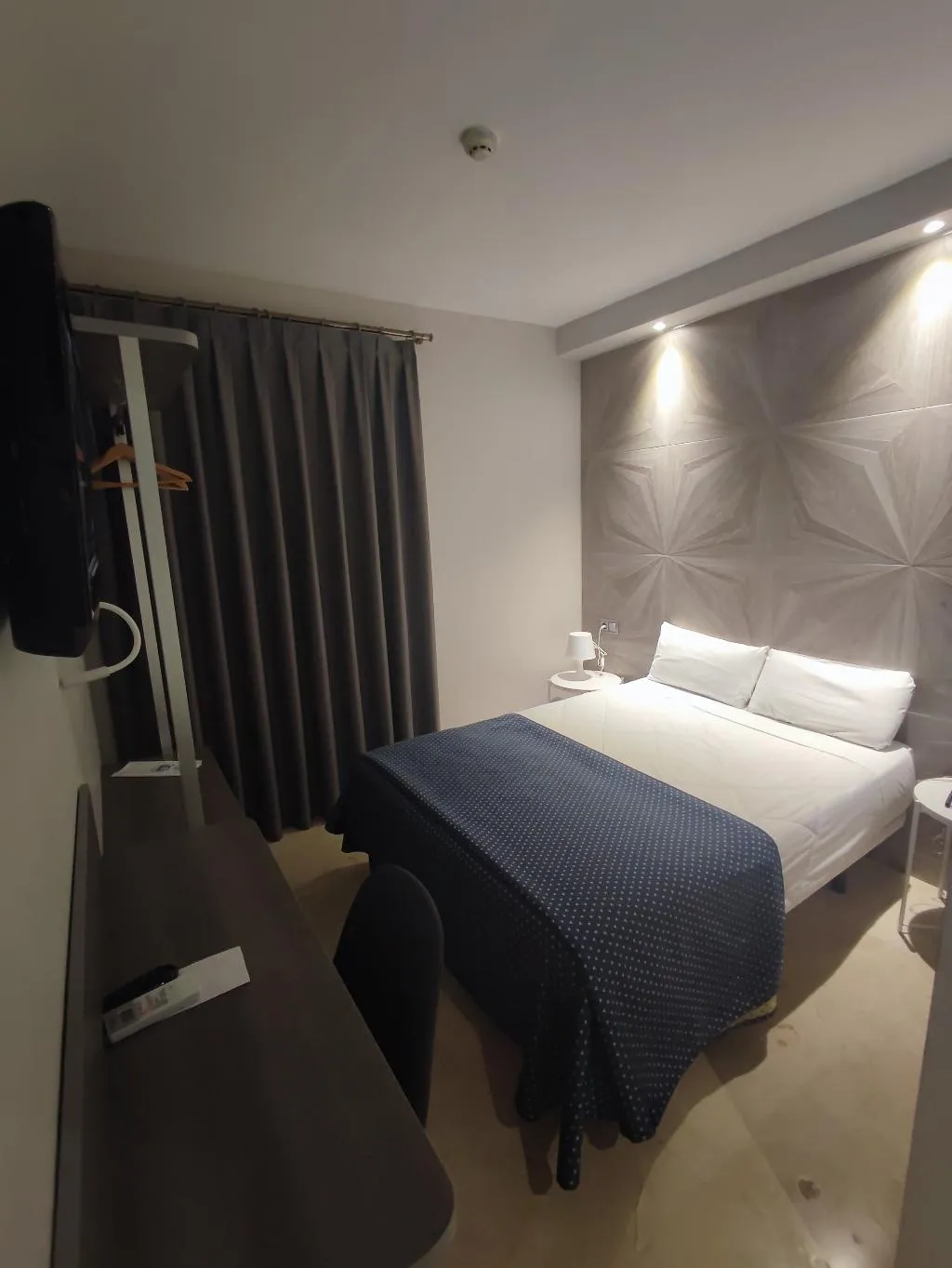 SINGLE STANDARD Room, Ciudad de Navalcarnero, Madrid