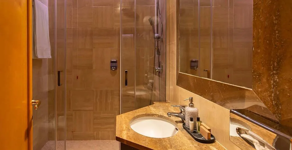 DOUBLE STANDARD Room, White, Rome