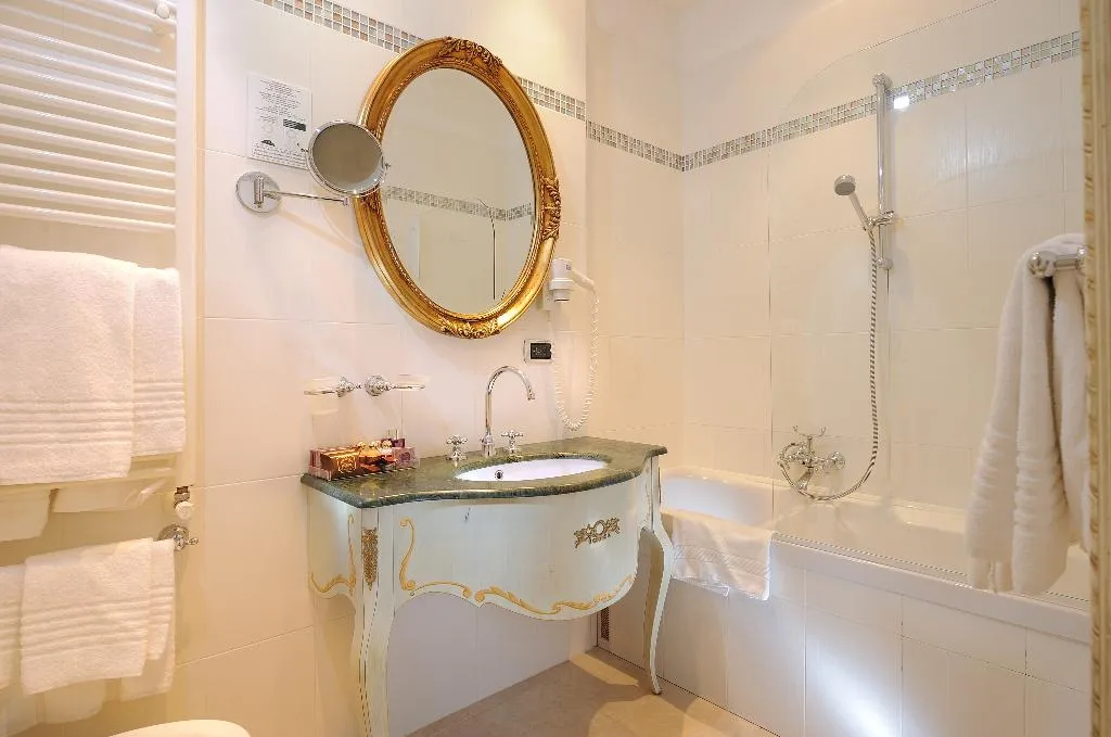 DOUBLE STANDARD Room, Ca' dei Conti, Venice